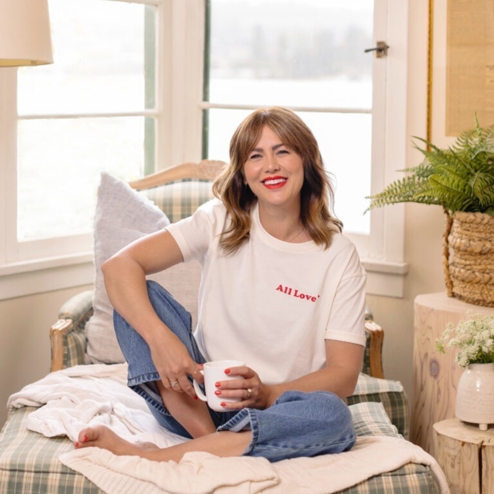 Jillian Harris X Joe Fresh All Love White Tee with Red Print - Picture 1 of 9